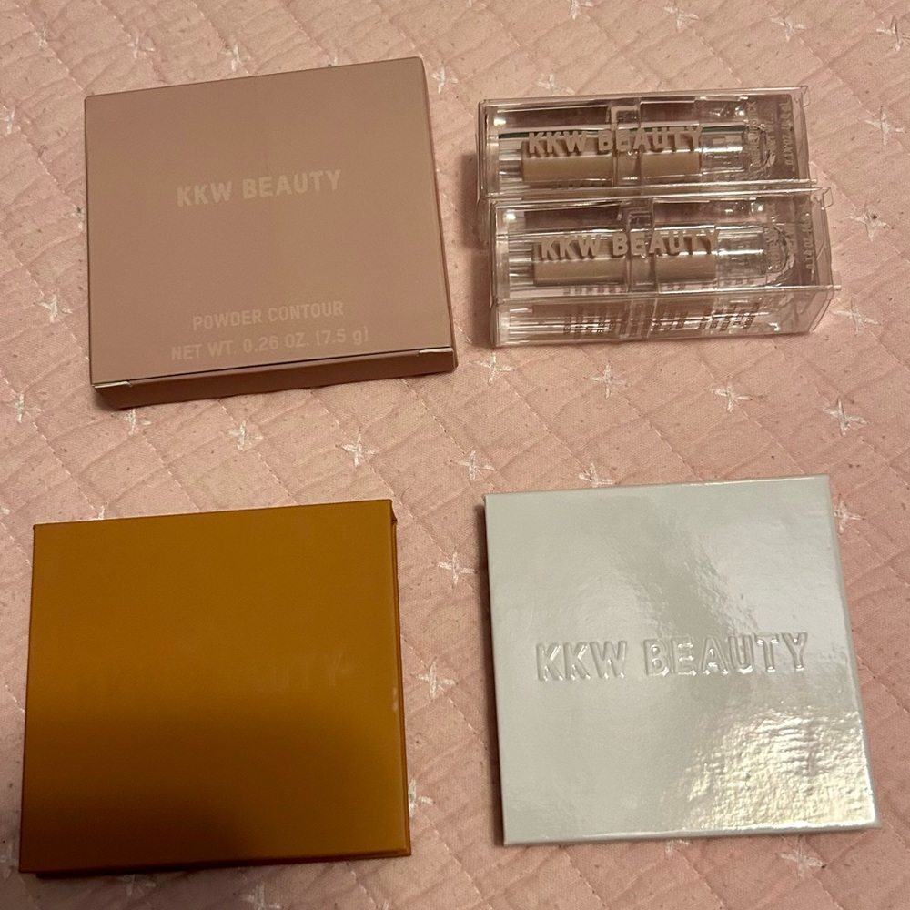KKW Beauty Makeup Set